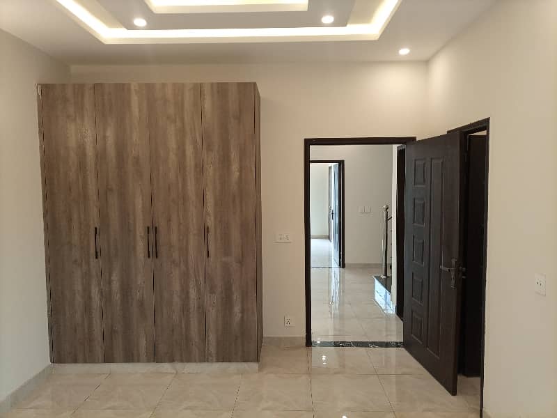 5 MARLA BEAUTIFUL HOUSE FOR RENT IN PARAGON CITY 15