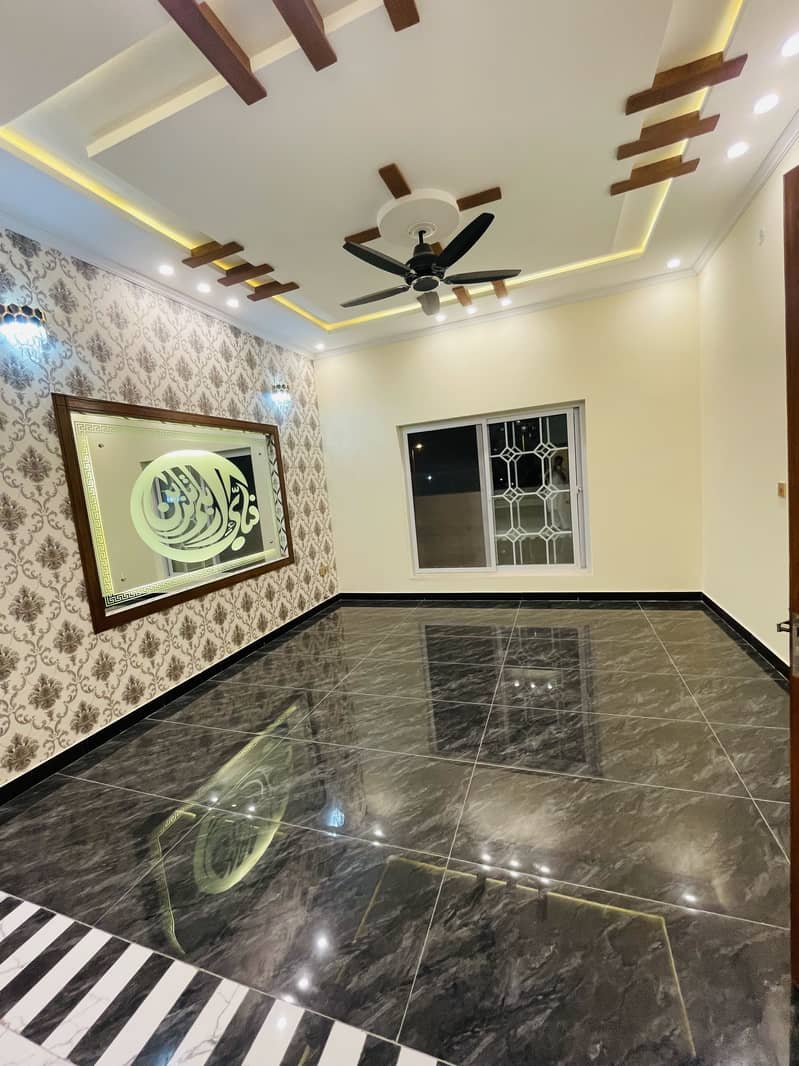 7 marla good condition lavish house for rent in abubakar block bahria town phase 8 1