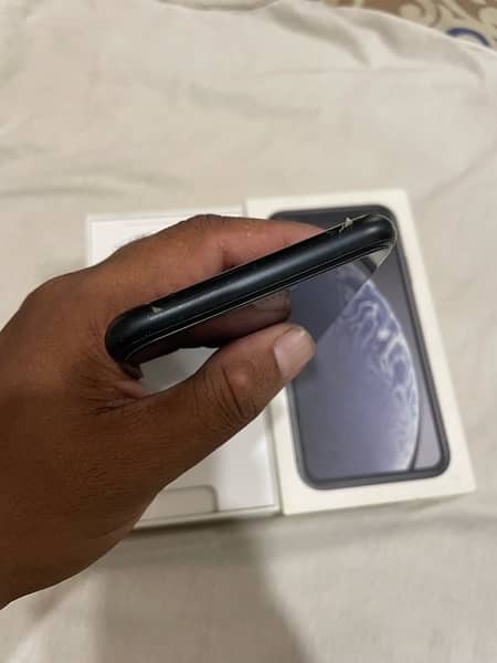 iphone xr 64gb 1