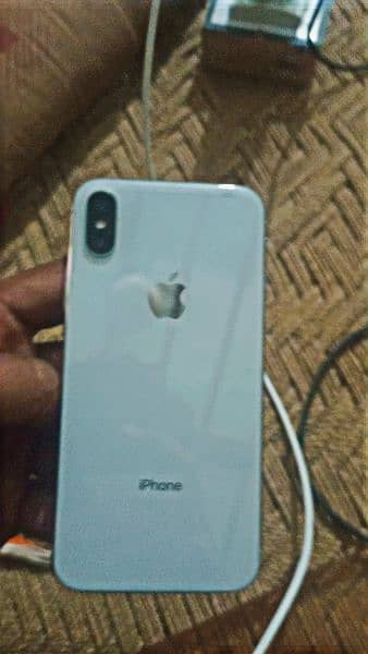 IPHONE X  03407978903 

WhatsApp 2