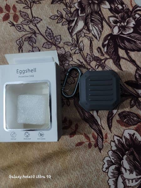 Samsung Galaxy Buds 2 pro with saftey case 7