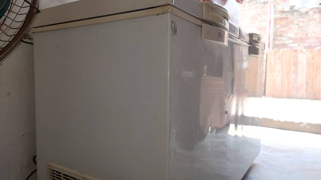 Waves 2 door fridge and freezer 1