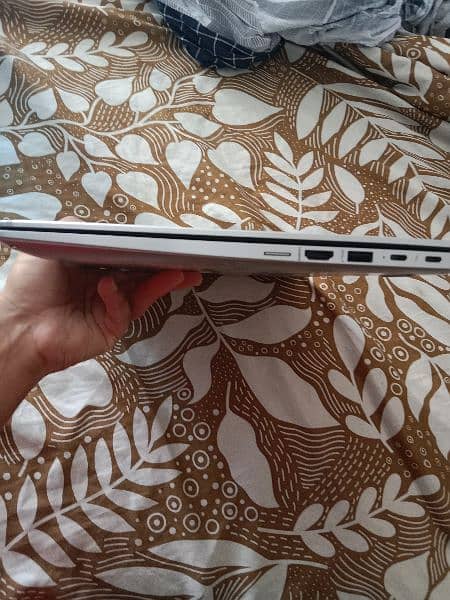 HP Elitebook 1040 G4 9