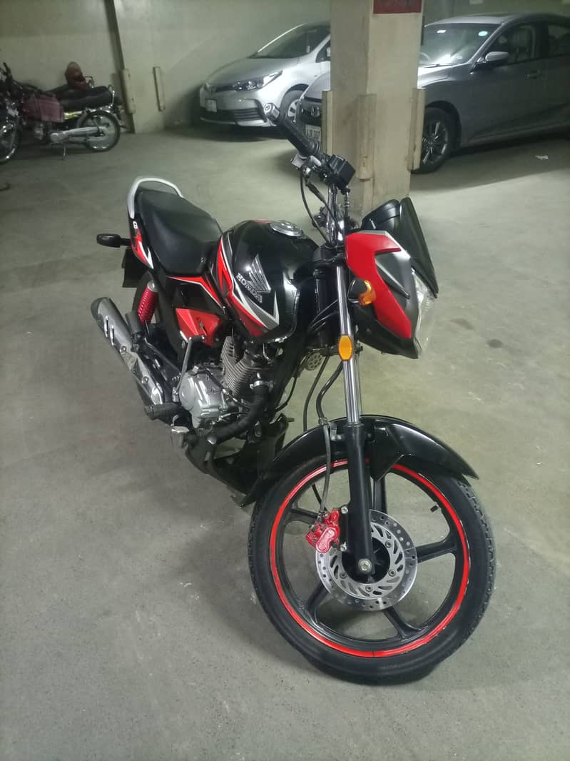 Honda CB 125F 2019 4