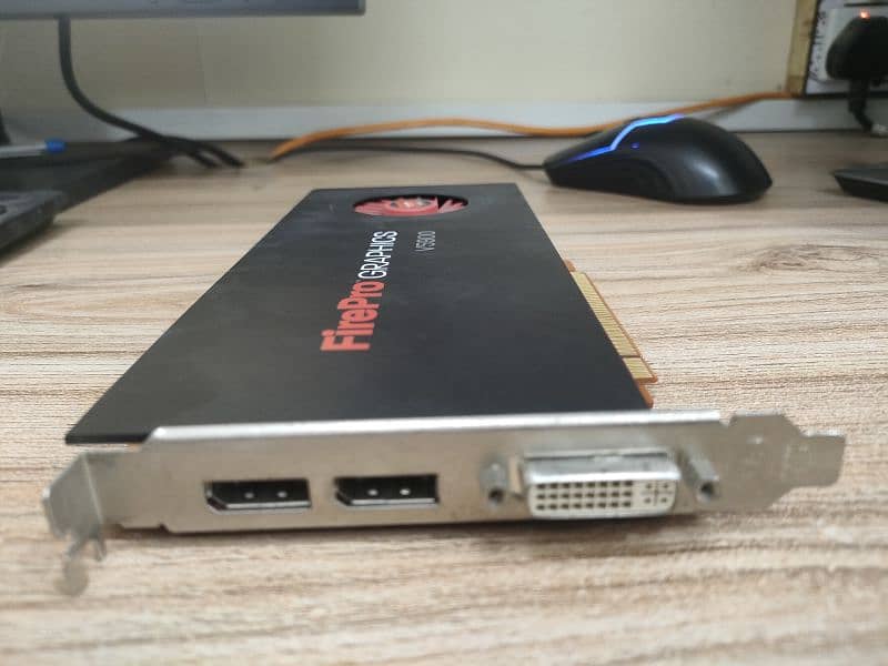 AMD Firepro V5900 1