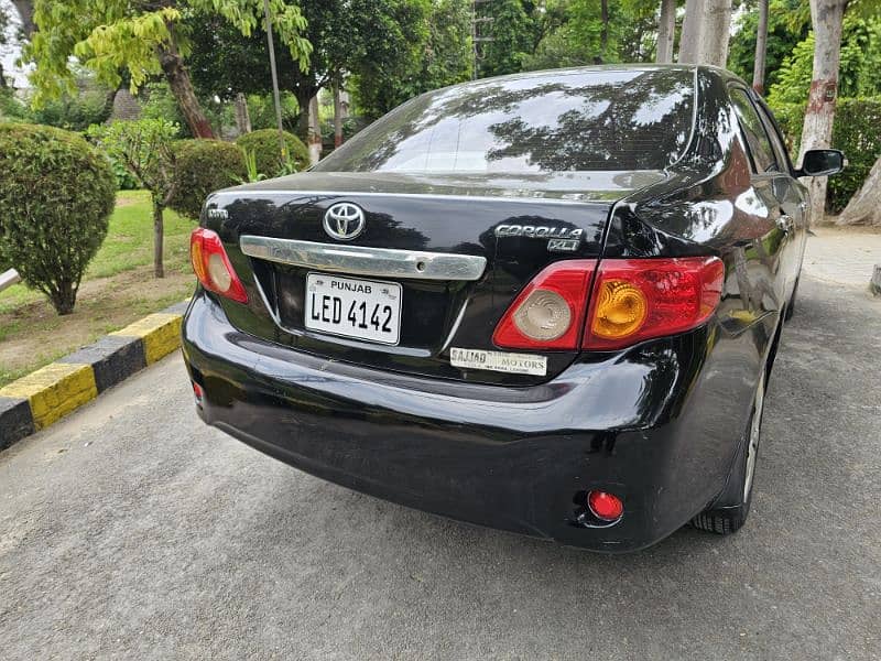 Toyota Corolla XLI 2010 Almost total genuine 5