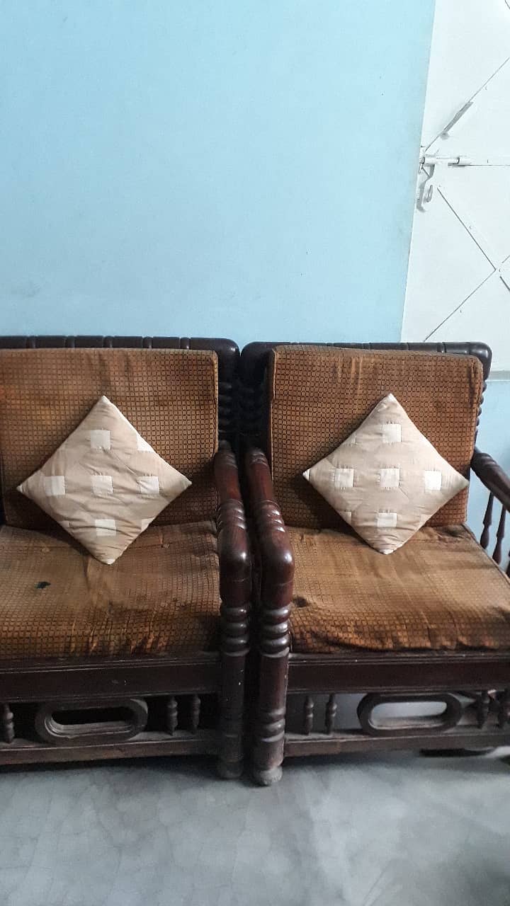 2 seater sofa 1