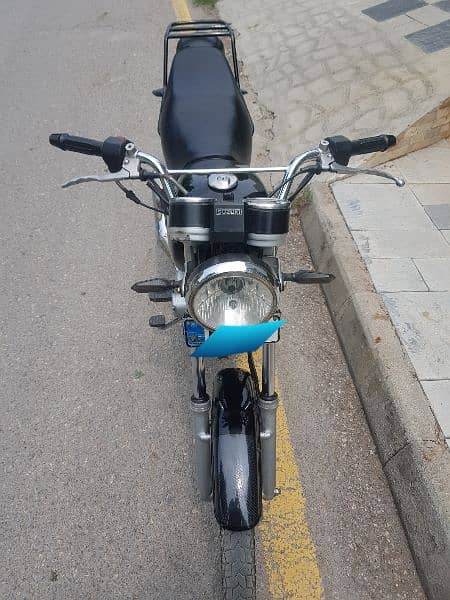 suzuki gs 150 model 2021,black color 8