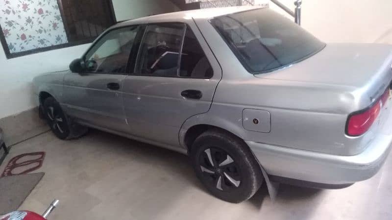 Nissan Sunny 1993 1