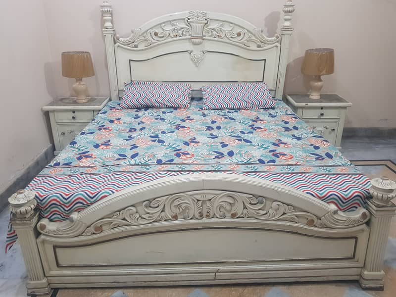 Double bed with side table and Dressing ( Used ) 1