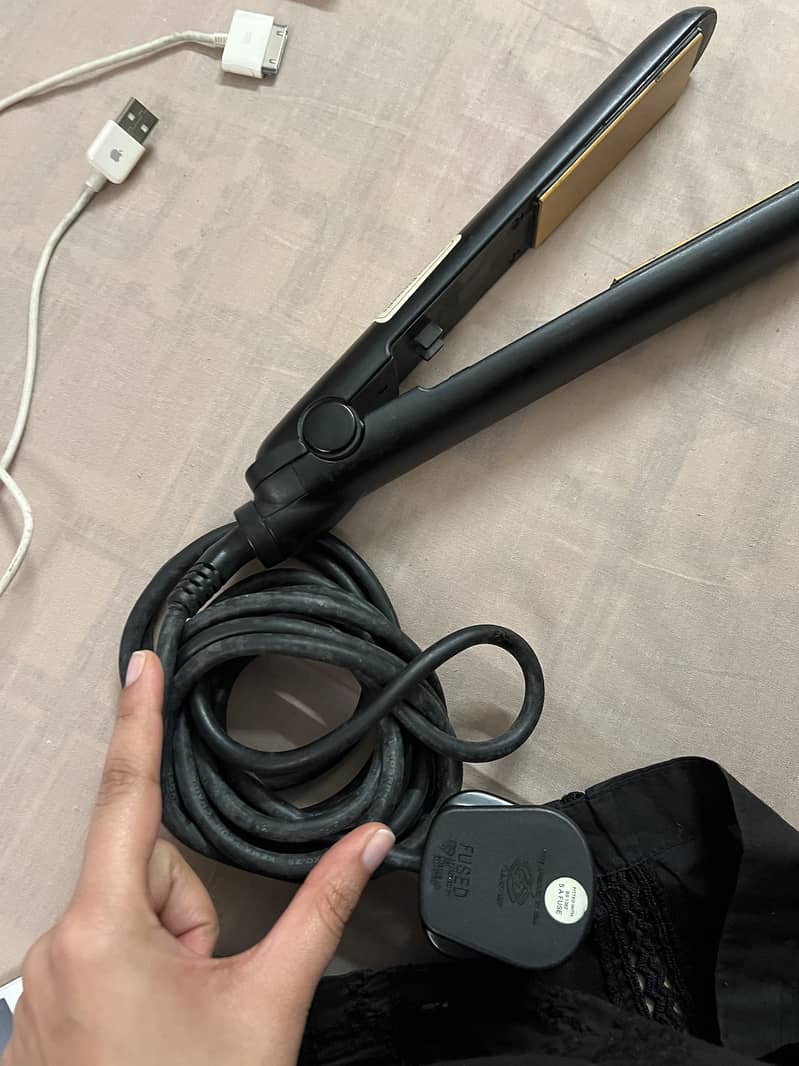 Remington Straightener - needs repair 1