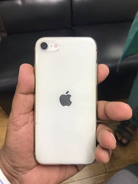 I Phone SE 2020 64 GB dual PTA 2