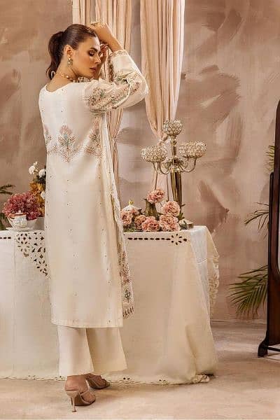 2 PCs embroidered Lawn Pret Suit 3