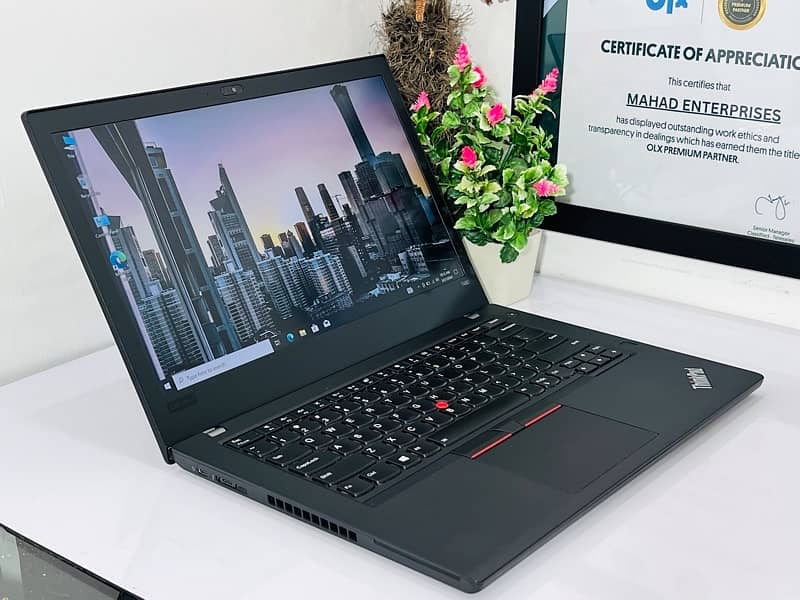 lenovo t480 core i7 8th gen-Quard core-UHD graphic -8 threads- 8/256 0