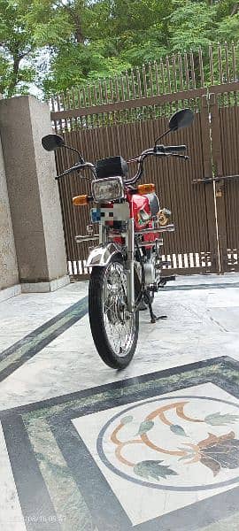 CD 70 Bike 4