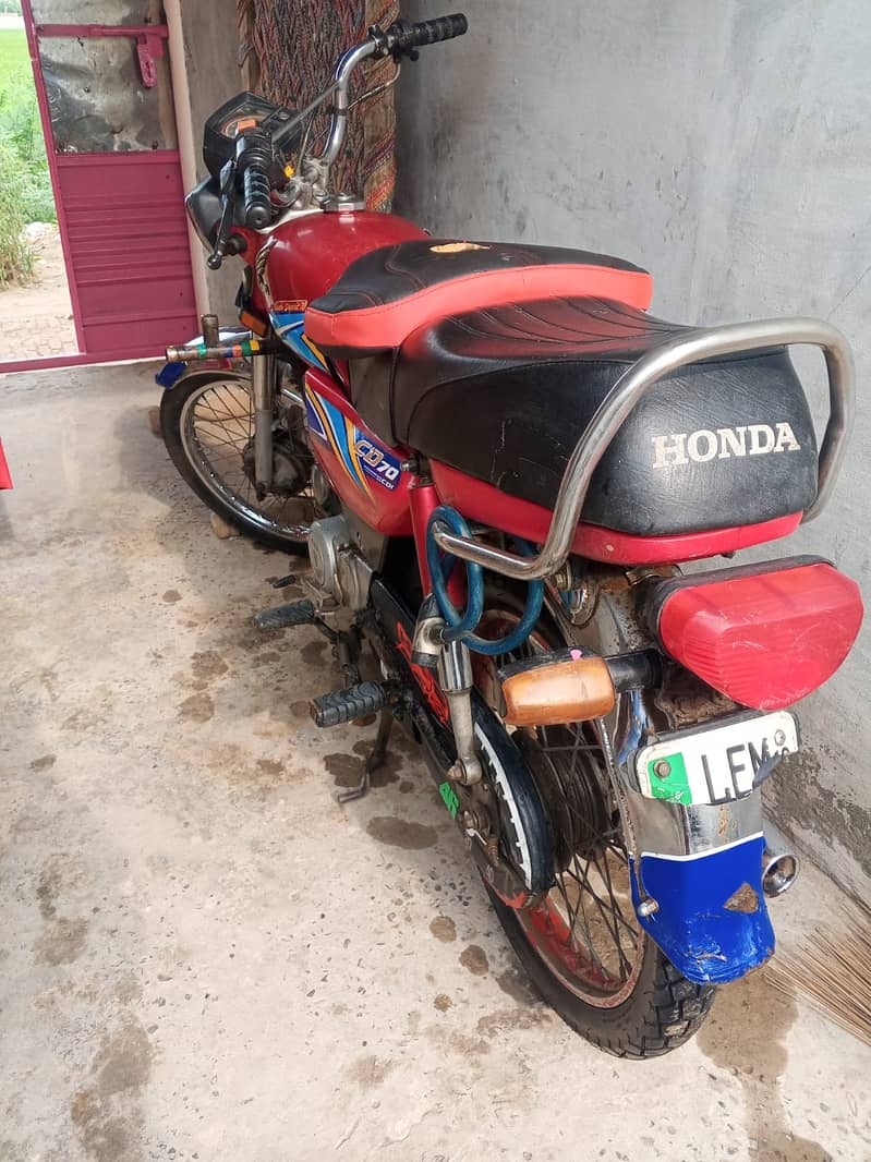 Honda CD 70 2019 3