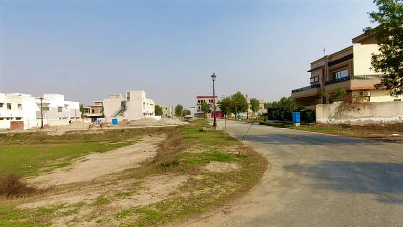 Corner + Facing Park 2 Kanal Residential Plot For Sale In Lake City - Sector M-1 Lake City Raiwind Road Lahore 20