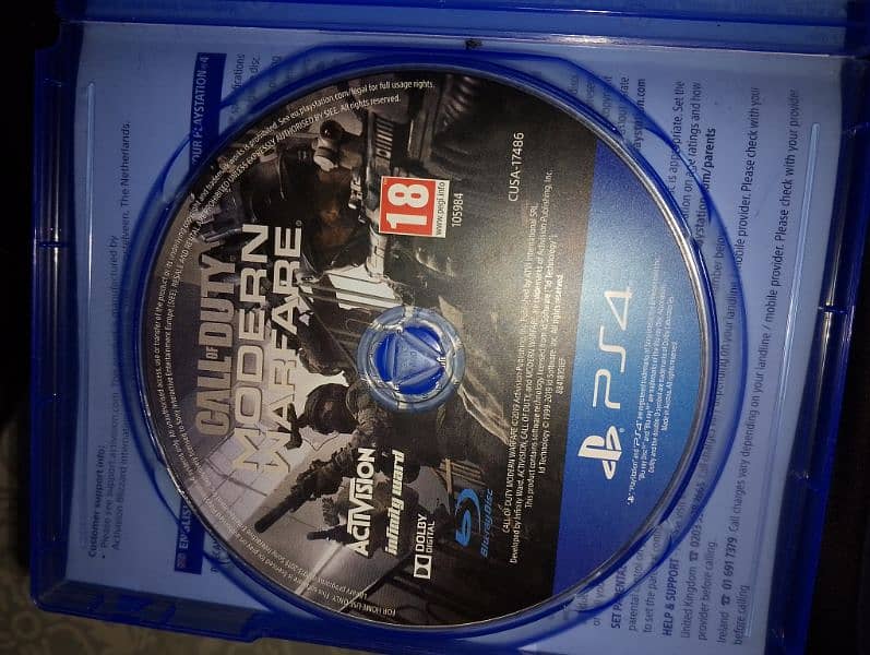 no scratches PS4 CD 1