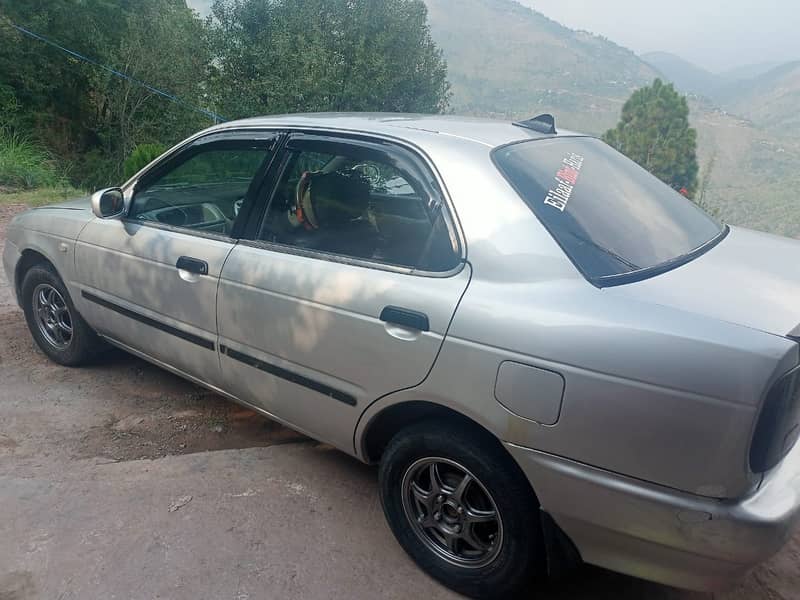 Suzuki Baleno 2002 5