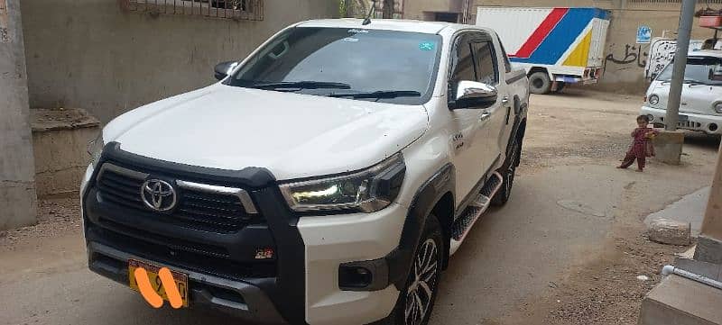 Toyota Hilux 2021 4