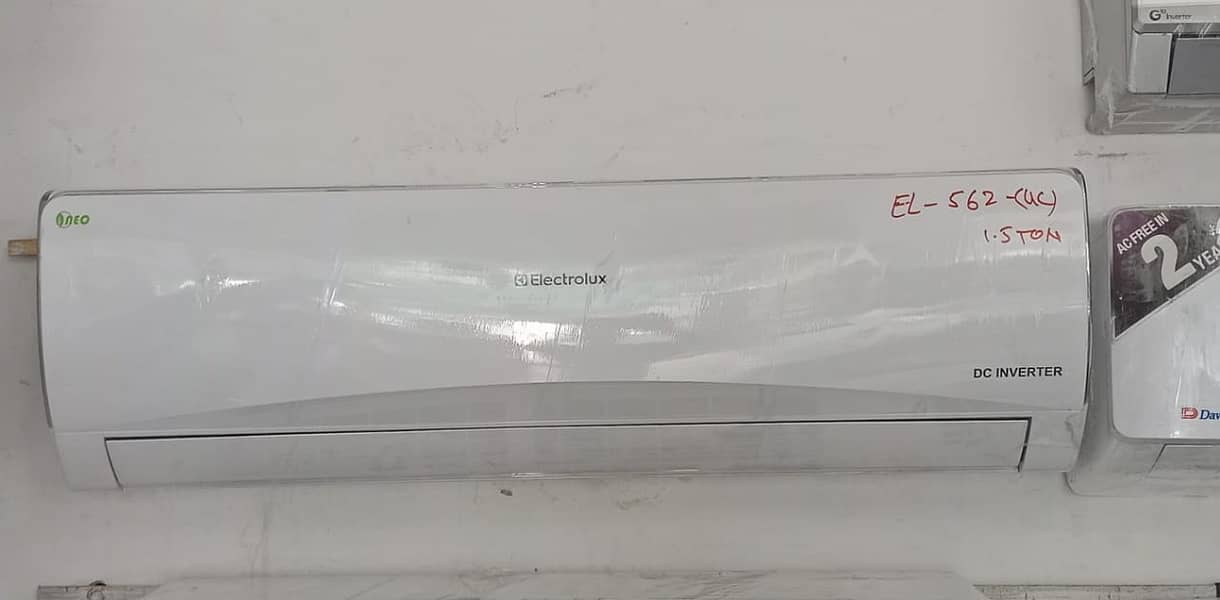 Electrolux 1.5 ton dc inverter EL562G (0306=4462/443) ahaa Set 0