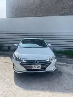 Hyundai Elantra 2024