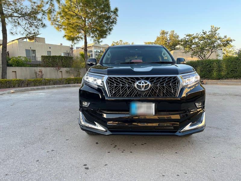 Toyota Prado 2013 1