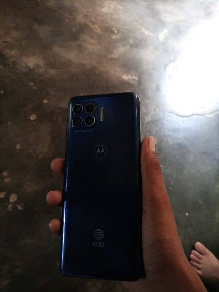 motorola one 5G UW 3