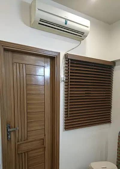 Roller Vertical  wooden mini Blinds in amzing price 1