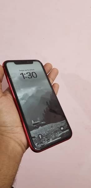 iphone XR 64GB 3