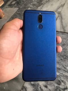 Huawei mate 10 lite 6/64 front glass damage 10/8 condition 0