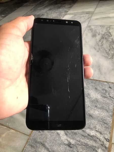 Huawei mate 10 lite 6/64 front glass damage 10/8 condition 1