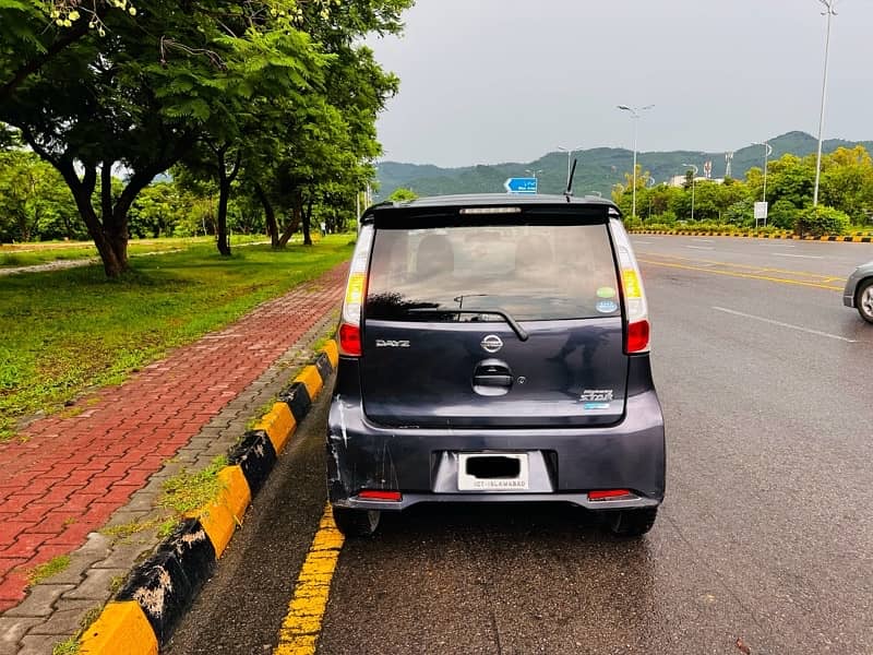 Nissan Dayz Highway Star 2014 3