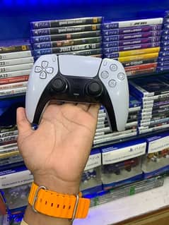 PS5 CONTROLLER