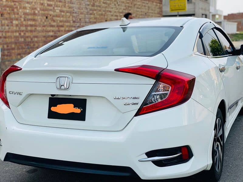 Civic full option 2018 model for sell 2