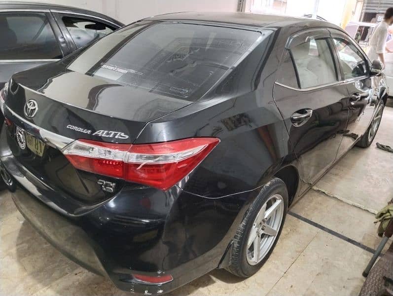 Toyota Altis Grande 2016 3