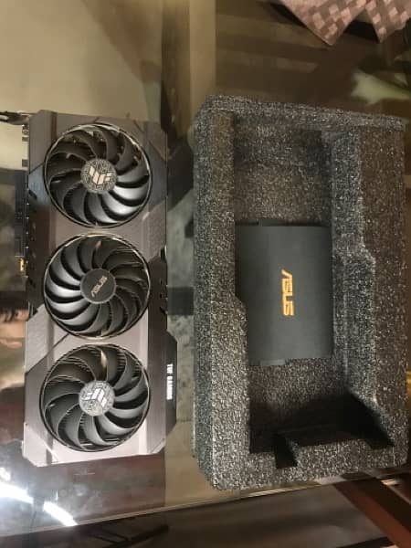 RX 6800 (asus) - 16 gb - rarely used - Imported from UK 1