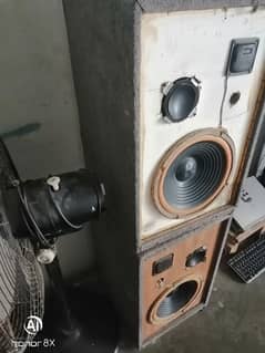 speakers 0