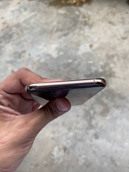 IPHONE XS MAX 64GB DUAL PHYSICAL PTA APPROVED 4