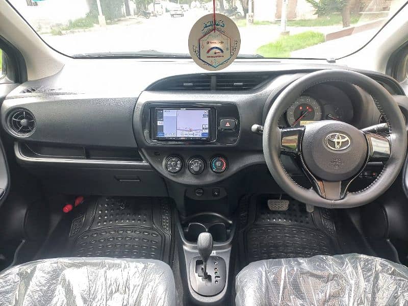 Toyota Vitz 2018 7