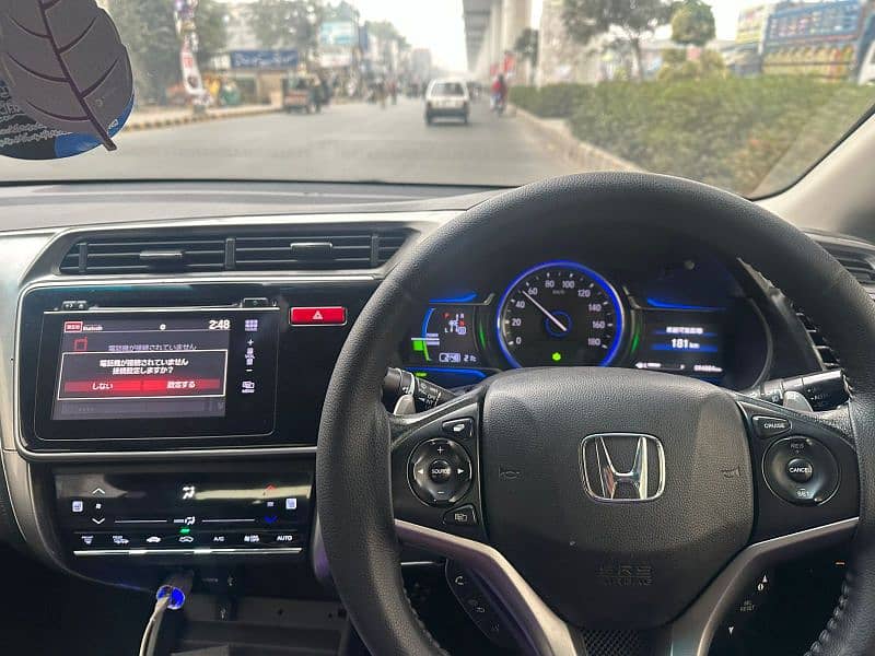 Honda Grace Hybrid 2015 6