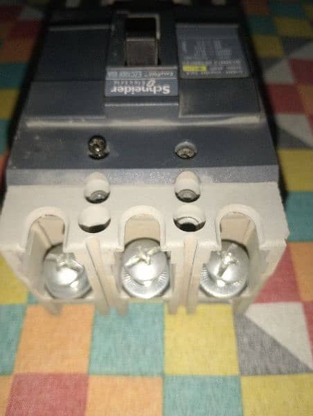 Schneider Electric AC Breaker 60 Amp 3 pole 2