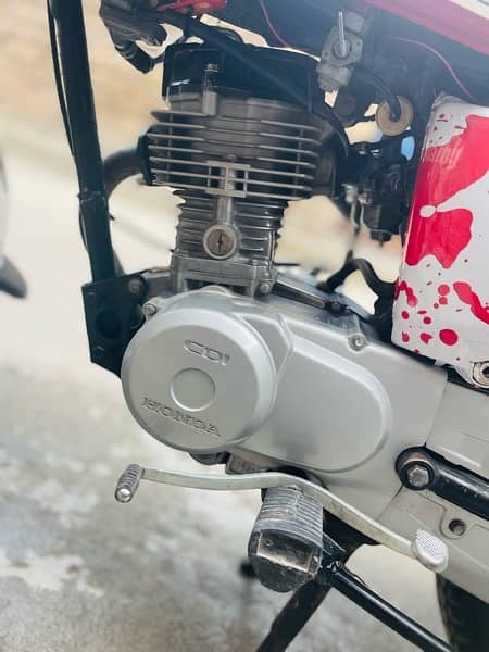 HONDA 125 2016 Model finishing all part original good condition 3