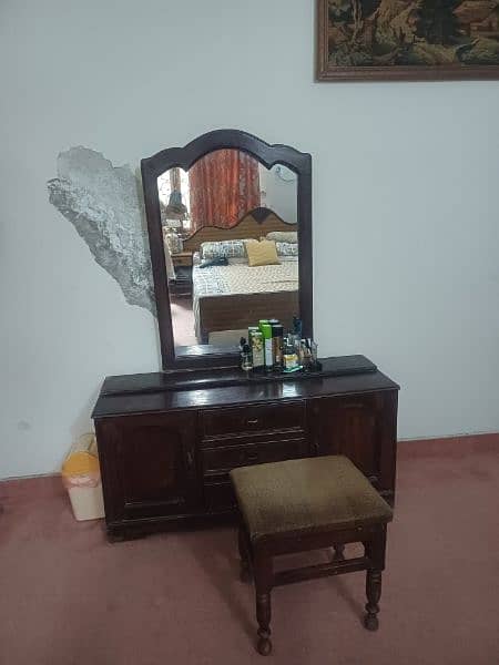 dressing table with stool 1