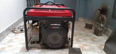 Honda ELEMAX , Model No: SH-11000 , 8 KW. 0