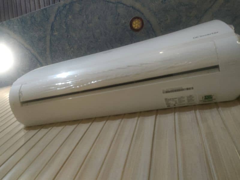 Hair 1.5 Ton DC Inverter A. C (Heat & Cool) 2