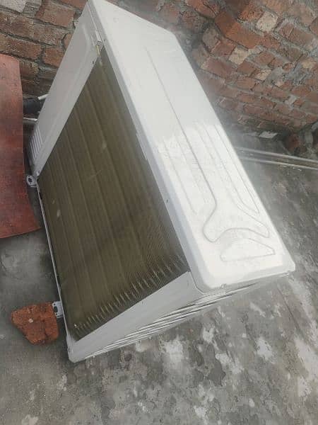 Hair 1.5 Ton DC Inverter A. C (Heat & Cool) 4