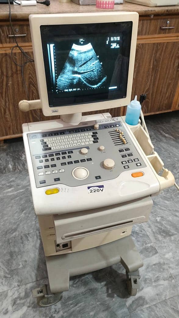 Refurb japanese grayscale ultrasound machine toshiba aloka 0