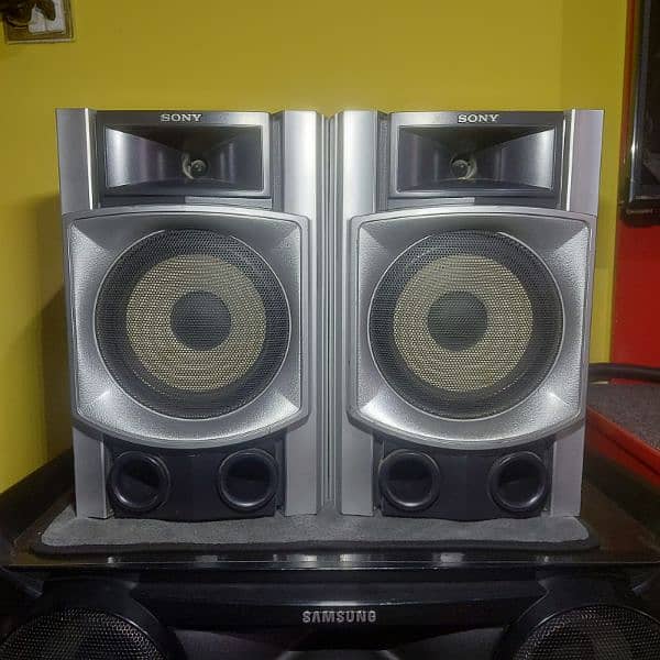 DIFFERENT  SPEAKERS DIFFERENT  PRICES 9