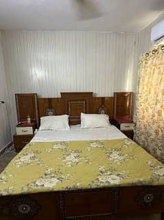 King size bed with dressing,almari